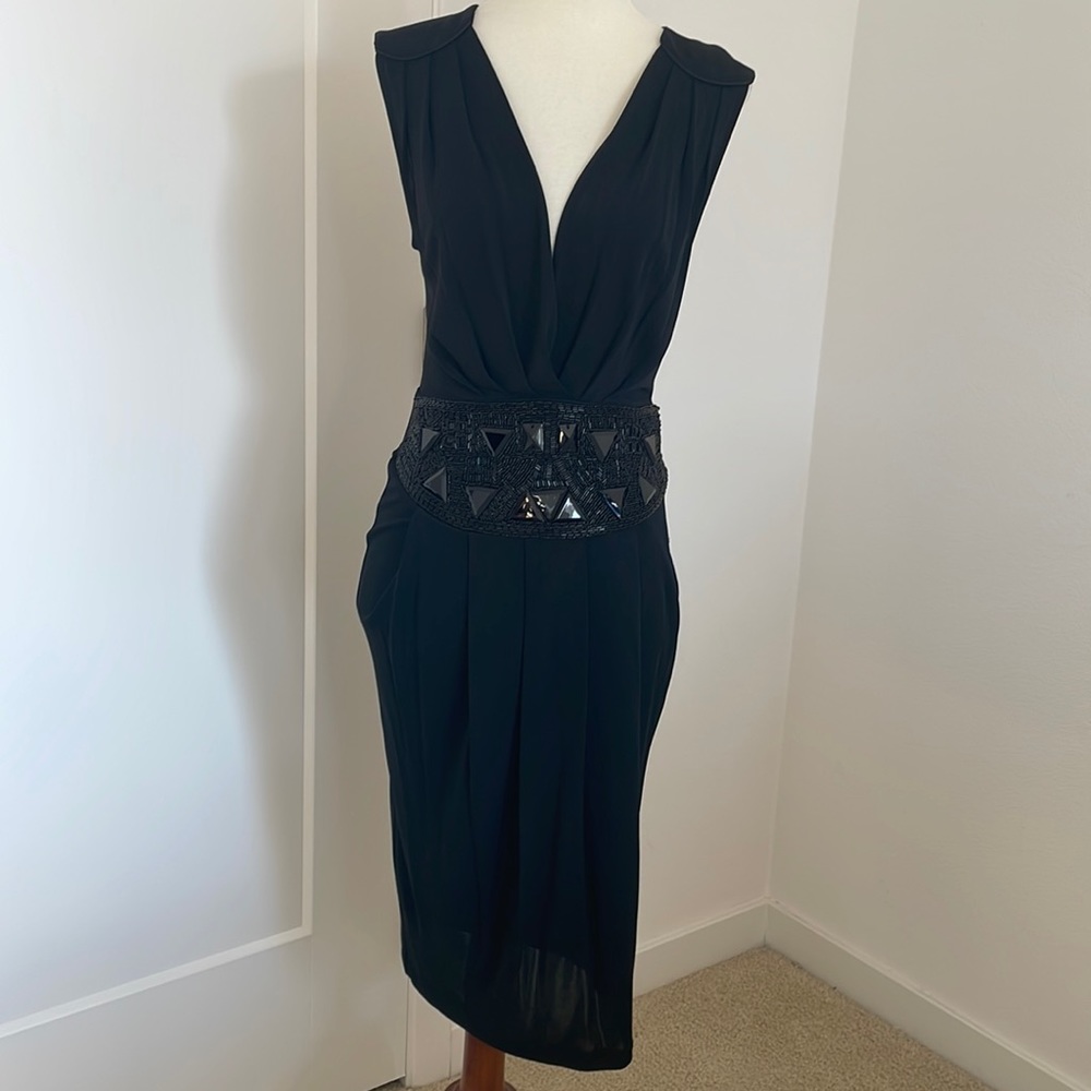 Décolleté Neckline Beaded Waist Black Midi Dress